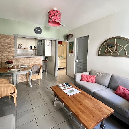 La Courette - T2 Plus Parking Gratuit Nimes Ngoại thất bức ảnh