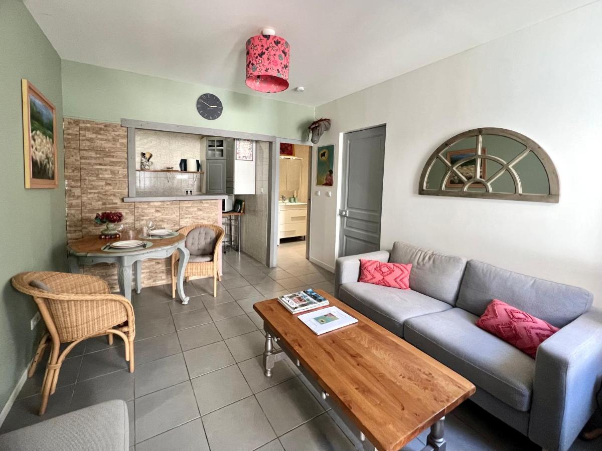 La Courette - T2 Plus Parking Gratuit Nimes Ngoại thất bức ảnh